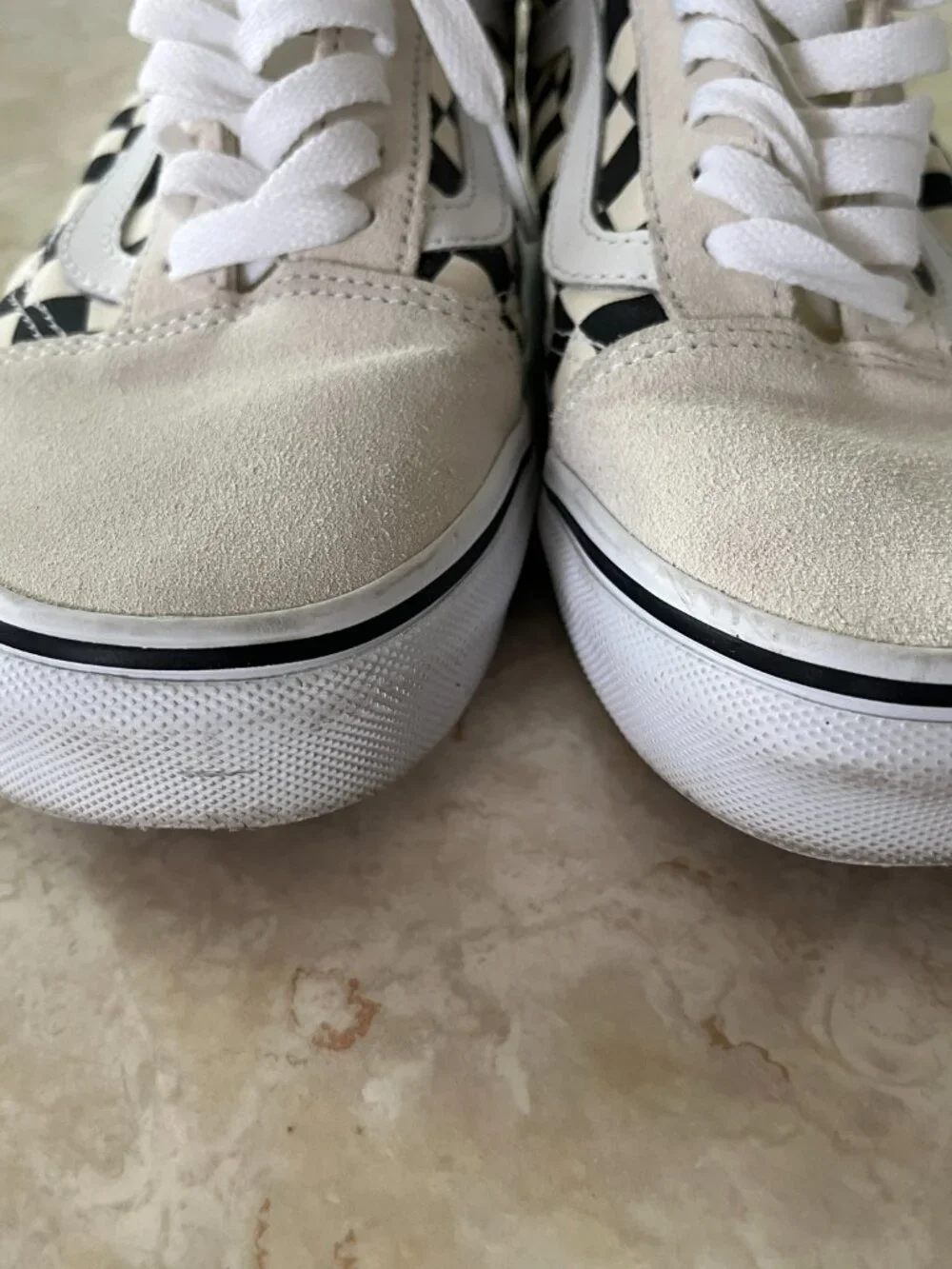 Vans Old Skool Sz M6.5/W8 Black and White Checkerboard Suede Low Lace Up Sneaker